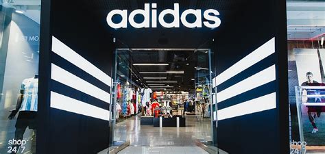 adidas en línea cerca de mi.